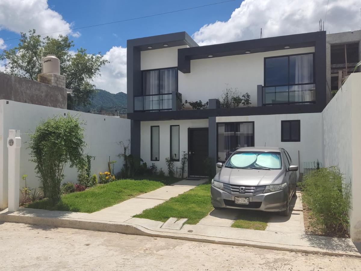 Casa PORTAL DE HIERRO, CENTRICA Y COMODA Villa San Cristóbal de Las Casas Exterior foto